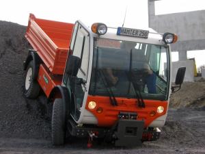 AUSA M 250 H 2006 года 